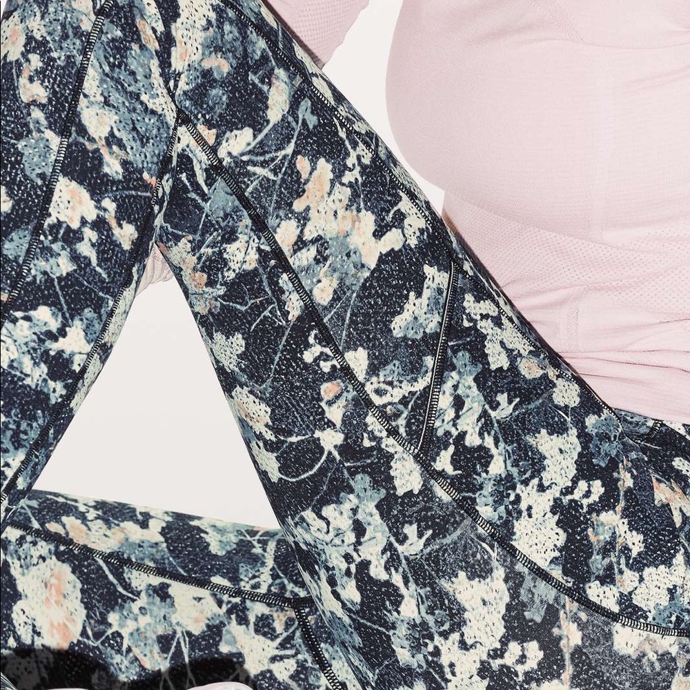 Lululemon Speed Up Tight Spring Bloom - image 3